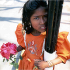 Girl selling flowers in Dhaka 98.jpg