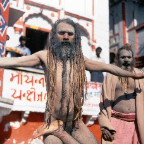 Naked Baba doing Yoga Khumba mela 98.jpg