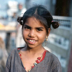 Young girl of Reshikesh 98.jpg